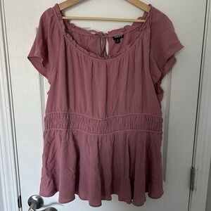 Torrid Cinched Ruffle Short Sleeve Top in‎ Berry Pink
